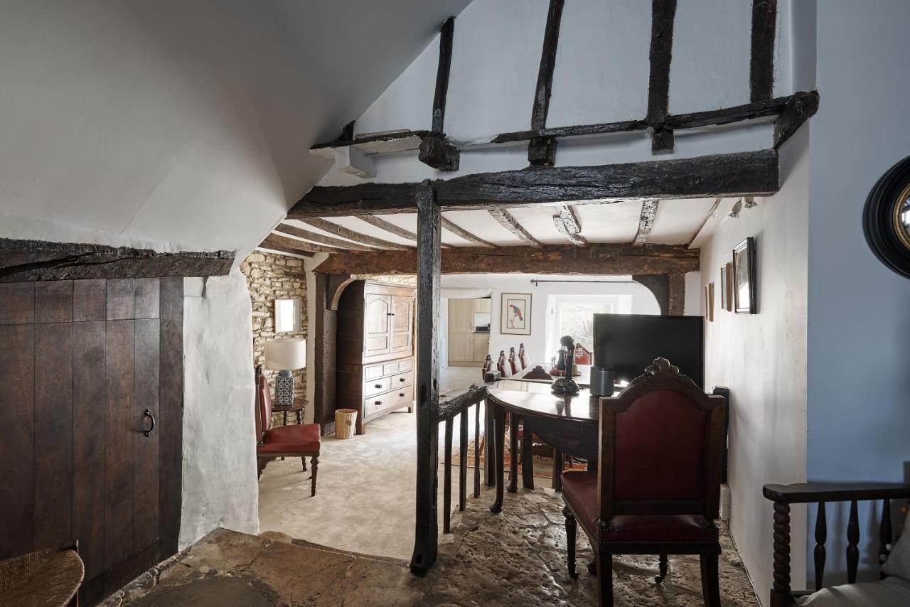 Luxury Cotswolds Cottage Optional Hot Tub, คาสเซิลโคมบ์ ภายนอก รูปภาพ