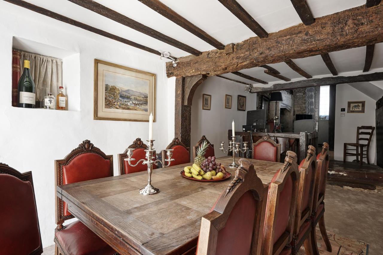 Luxury Cotswolds Cottage Optional Hot Tub, คาสเซิลโคมบ์ ภายนอก รูปภาพ